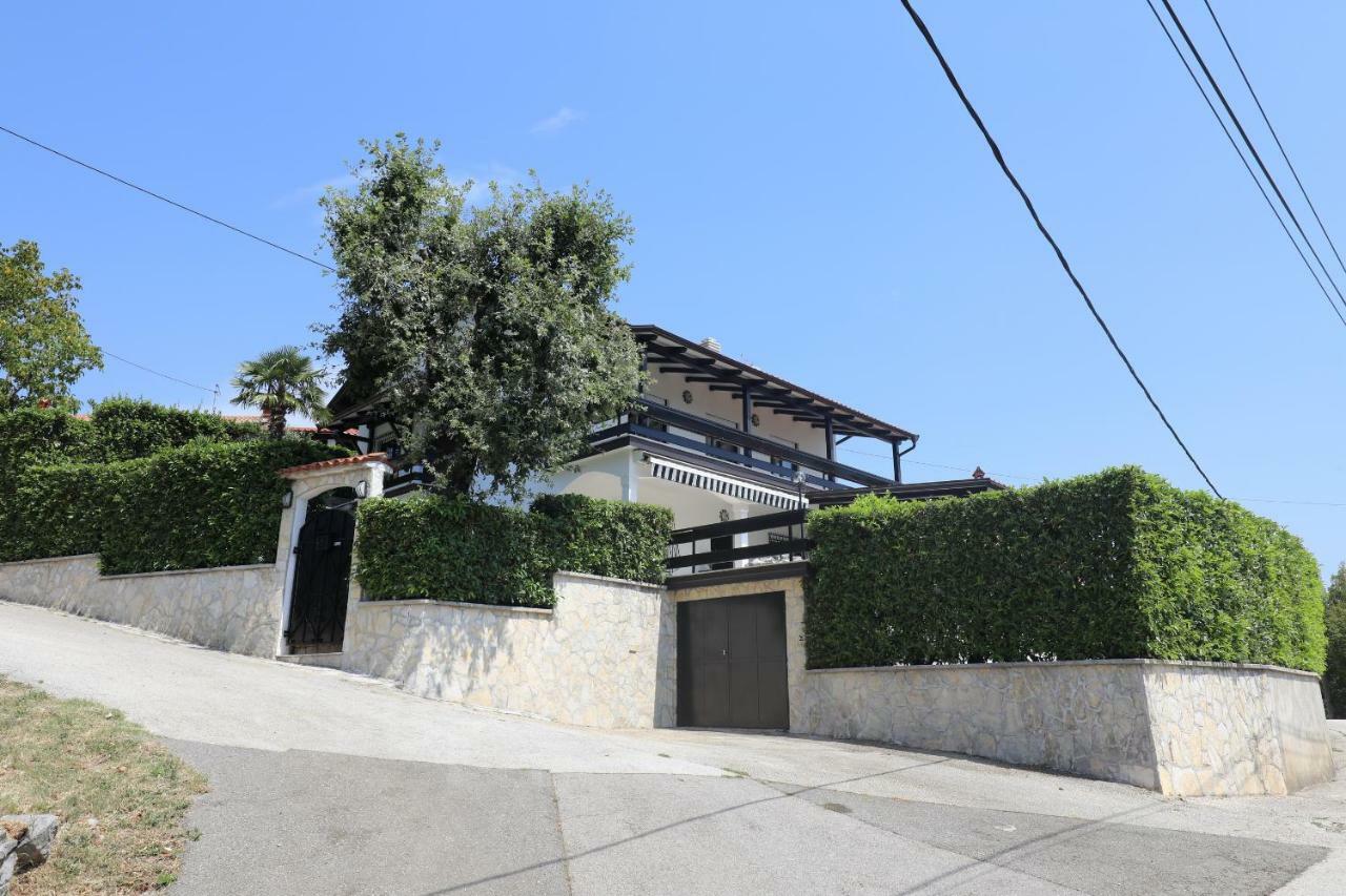 Vila "Zatka" Villa Veprinac Екстериор снимка