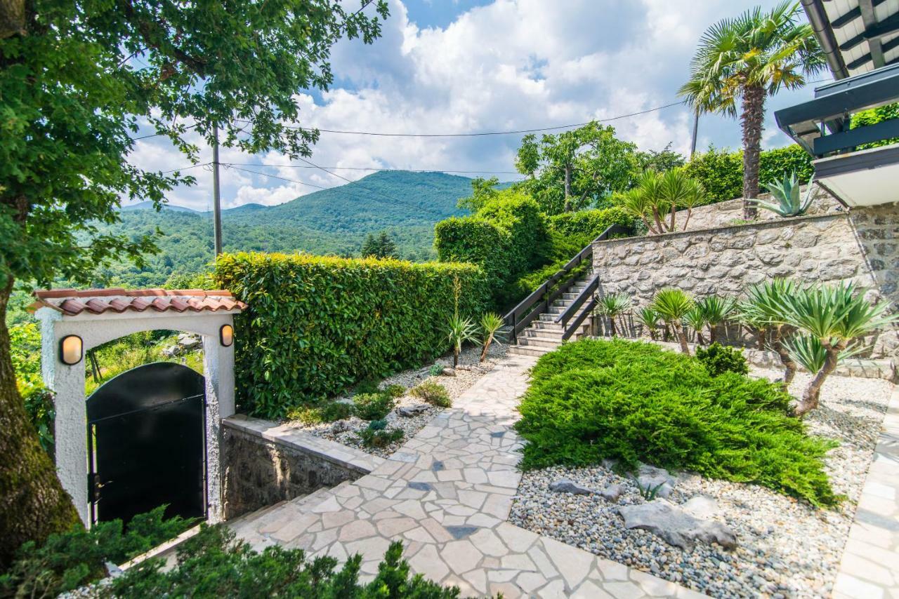 Vila "Zatka" Villa Veprinac Екстериор снимка