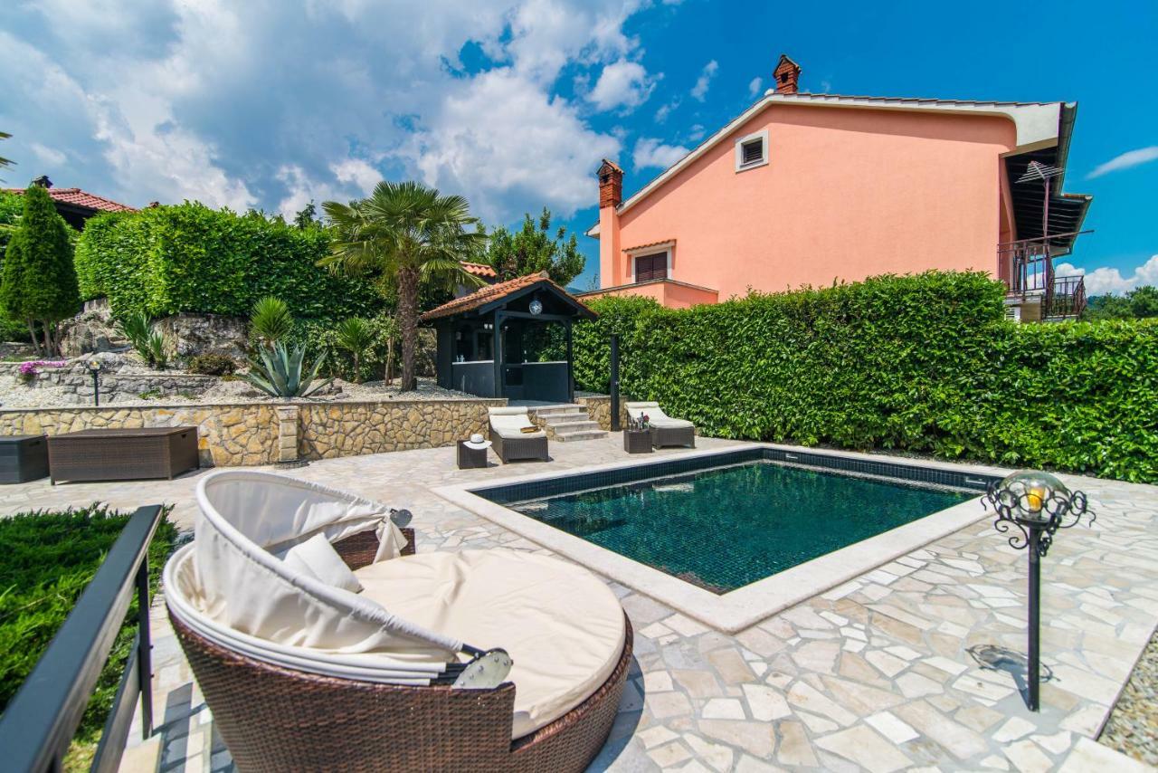 Vila "Zatka" Villa Veprinac Екстериор снимка