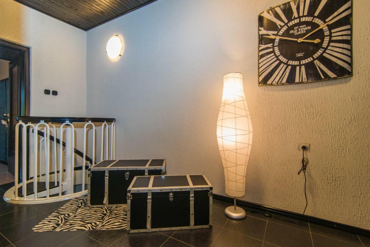 Vila "Zatka" Villa Veprinac Екстериор снимка